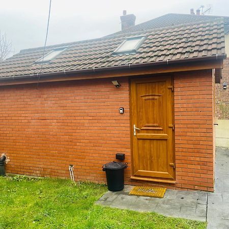 Private Guest House/Annexe Salford (Greater Manchester) Exterior foto